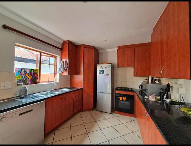 2 BEDROOM PROPERTY TO RENT IN COUNTRY VIEW ESTATE